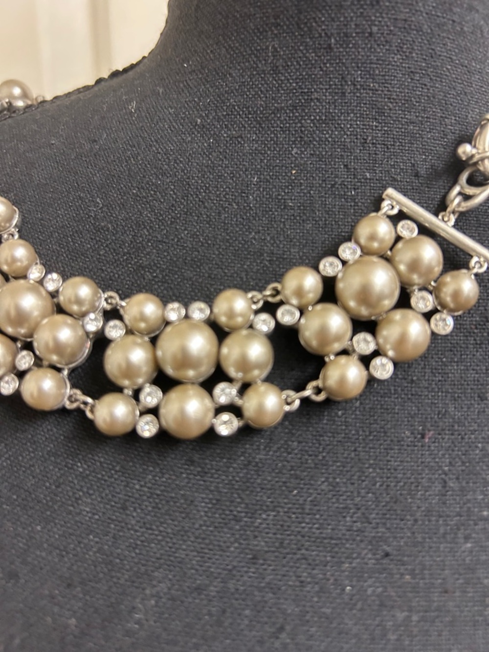 J Crew Clear Rhinestone Crystals and Faux Pearls on a Silver Tone necklace - Picture 6 of 9